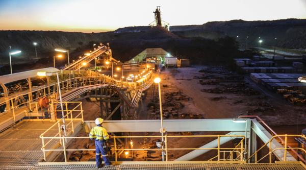 Acacia seeks independent mineral probe