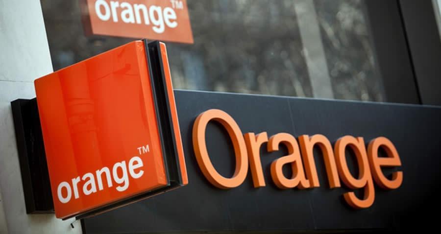 Orange Launches 4G/LTE Site in Liberia