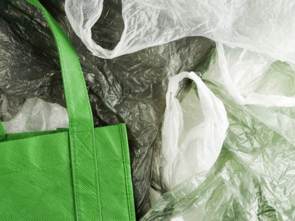 Ban on plastic bags starts in Kenya