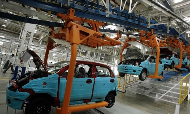 Egypt signs 2 protocols to localize, develop auto industry