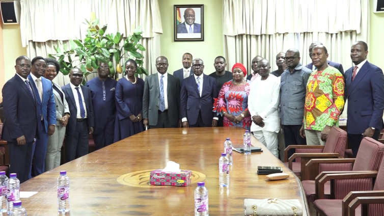 COCOBOD signs $1.13bn syndicated loan for 2022/2023 cocoa crop season