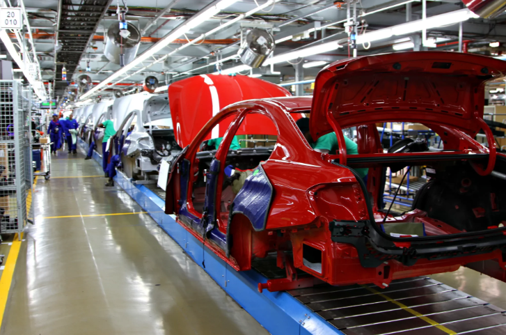Egypt to sign four deals for car manufacturing
