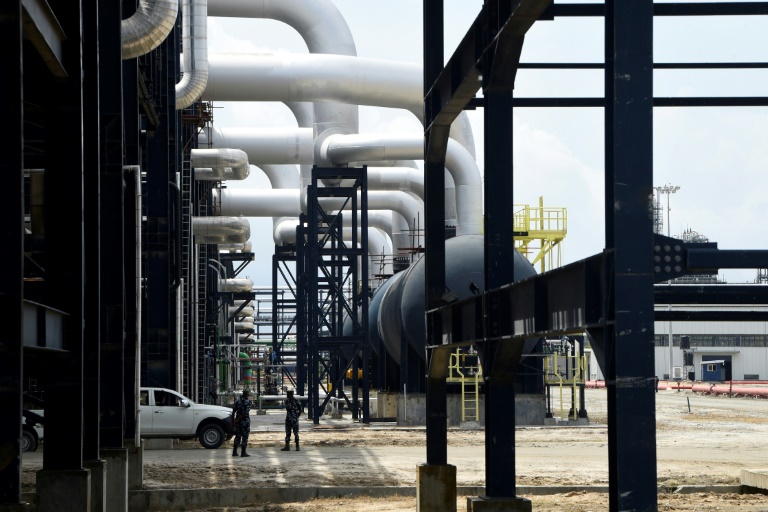 Nigeria loads 1st crude at huge new Dangote refinery