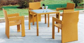 Luxury Outdoor Furniture PE Rattan Wicker Modern Dining Set